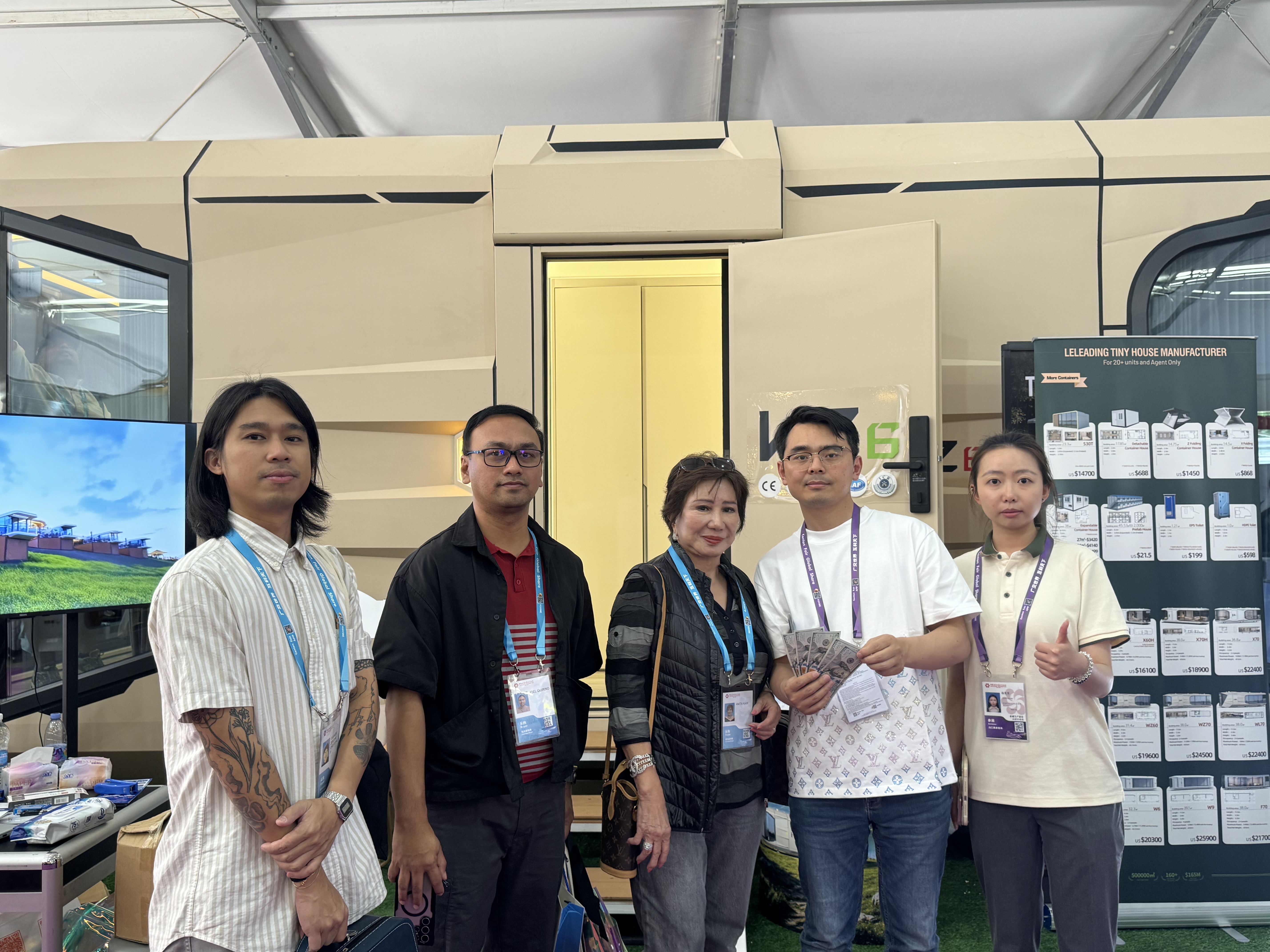 CGCH exhibition and visitor meeting photo 3